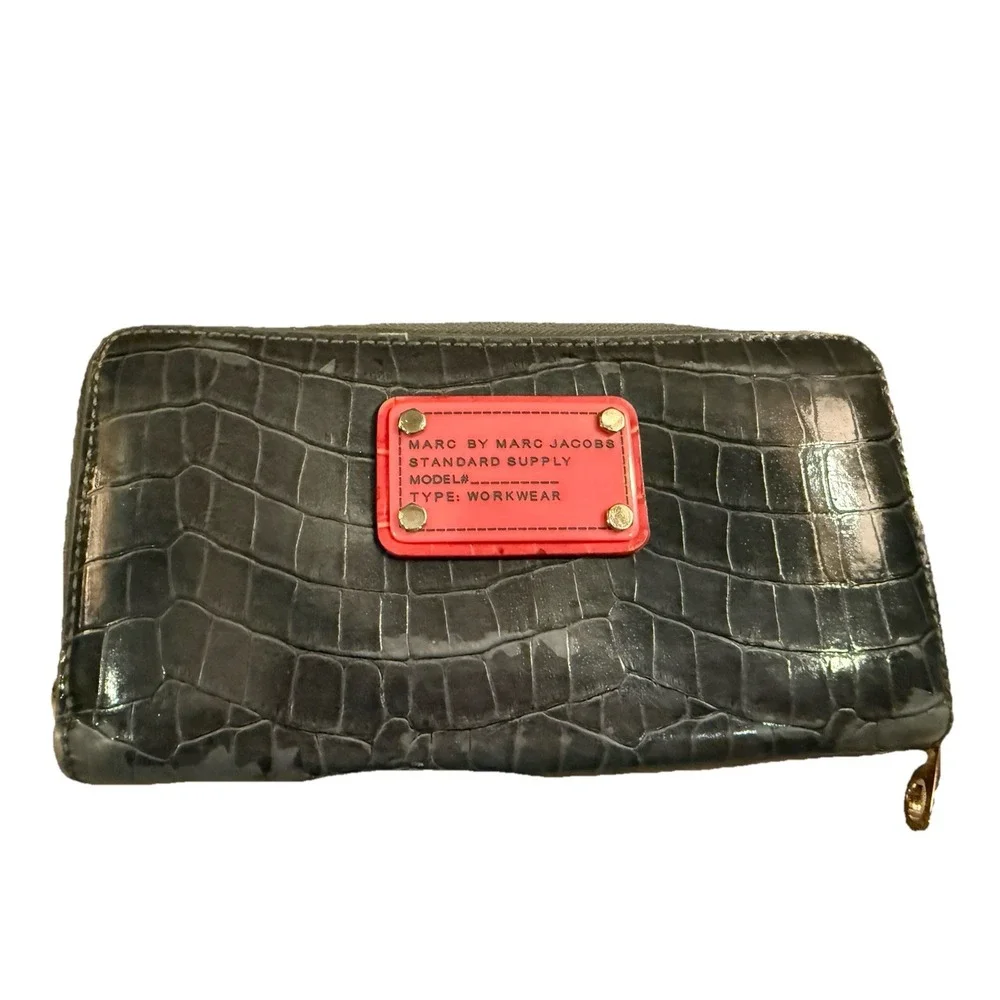 Marc by Marc Jacobs Black Croc Embossed Patent Zip‎ Around Wallet Organizer